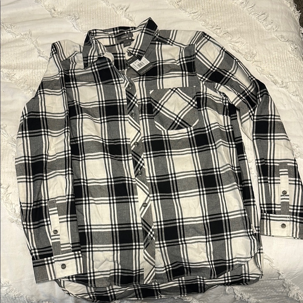 Eddie Bauer Black and White Plaid Casual Button Down Shirt